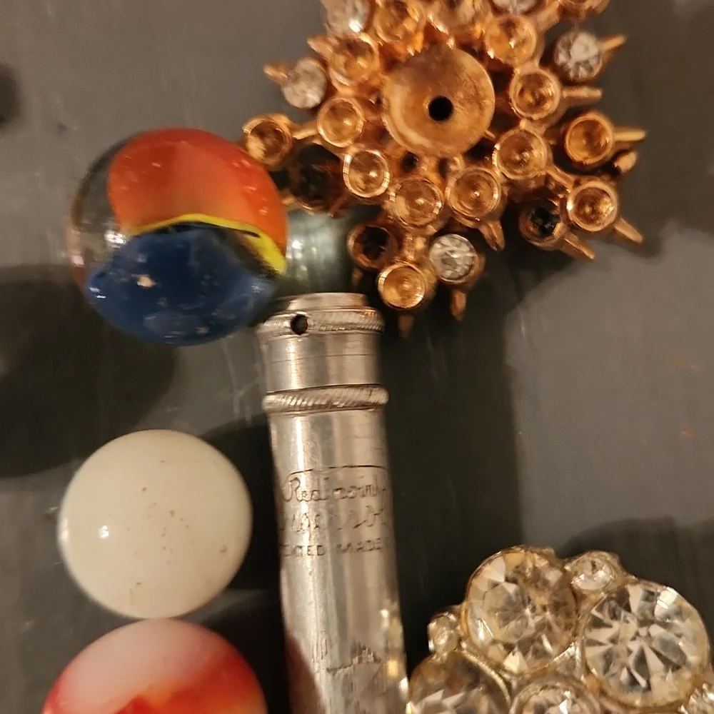 Assorted Vintage Jewelry Collection, Marbles And Buttons - Picture 8 of 8